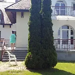 Aranyhídszálló * Balatonboglár
