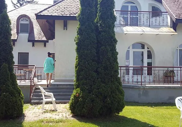 Aranyhidszallo * Balatonboglár